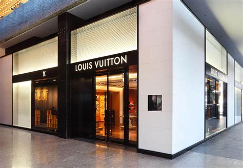 lv crown melbourne|crown melbourne opening times.